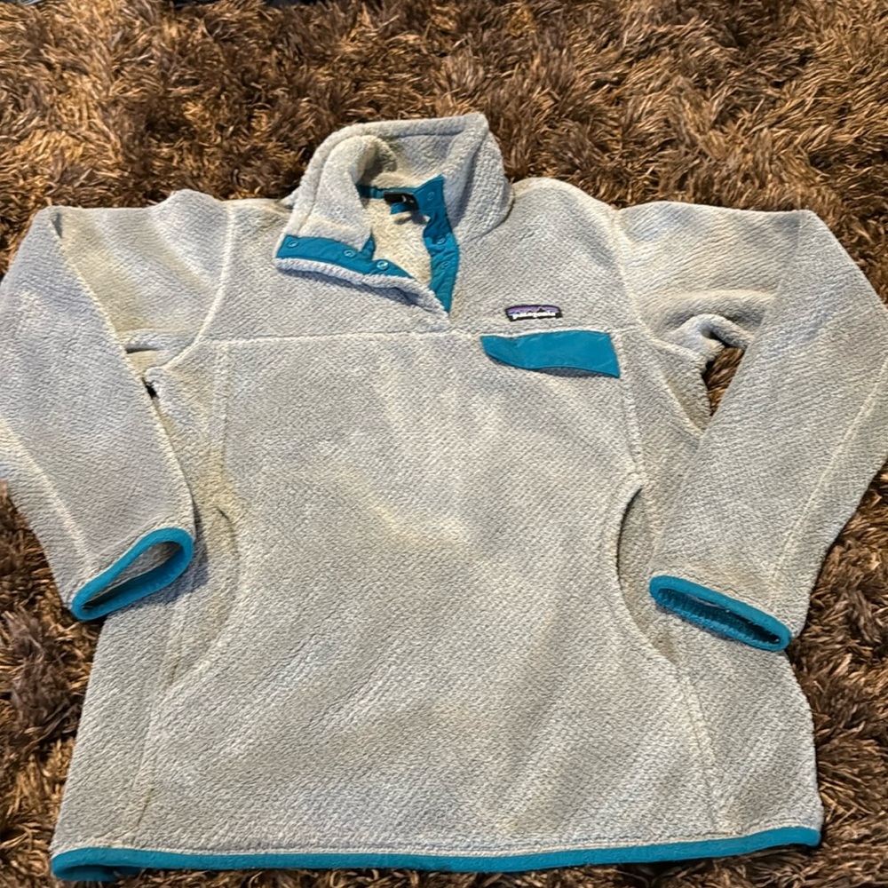 Patagonia soft sweater- gray / teal trim